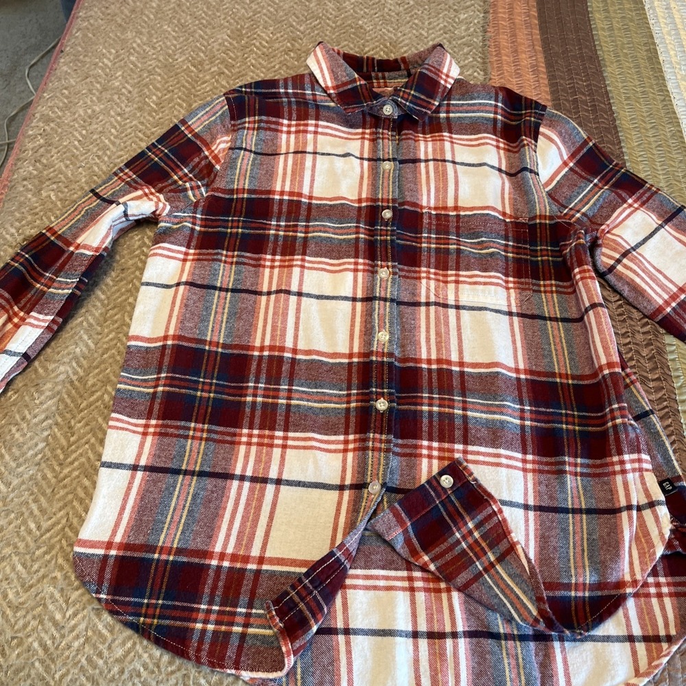 Gap Mens Flannel Red Plaid Button Up Shirt Large Long Sleeve Regular Fit